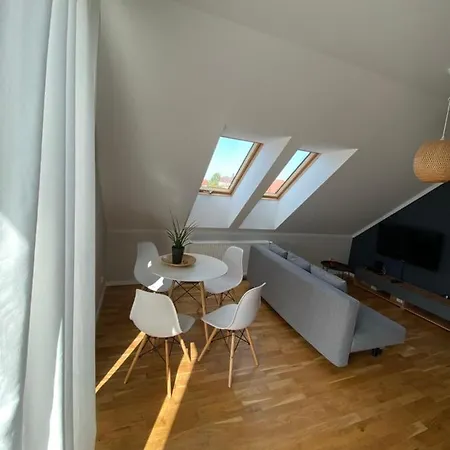 Ruby Apartment- Self Checkin 24h شقة غدينيا