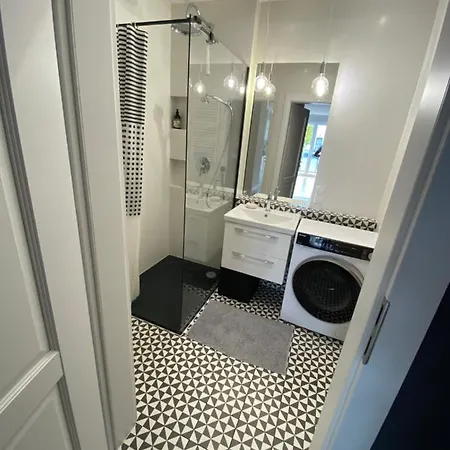 Ruby Apartment- Self Checkin 24h شقة *