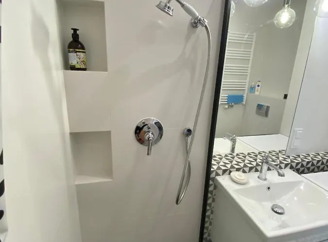 Apartment Ruby Apartment- Self Checkin 24h